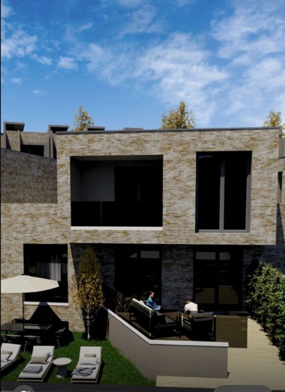 Swan Lake Residence Fark