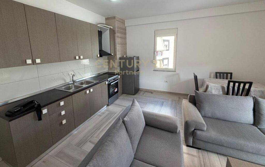 Jepet me qera apartament 2+1+2