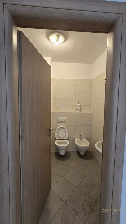 APARTAMENT 1+1 TEK KOMPLEKSI DELIJORGJI!