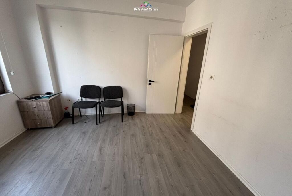 Zyre Me Qera 3+1 Ne Vasil Shanto ( ID BZ2844) Tirane
