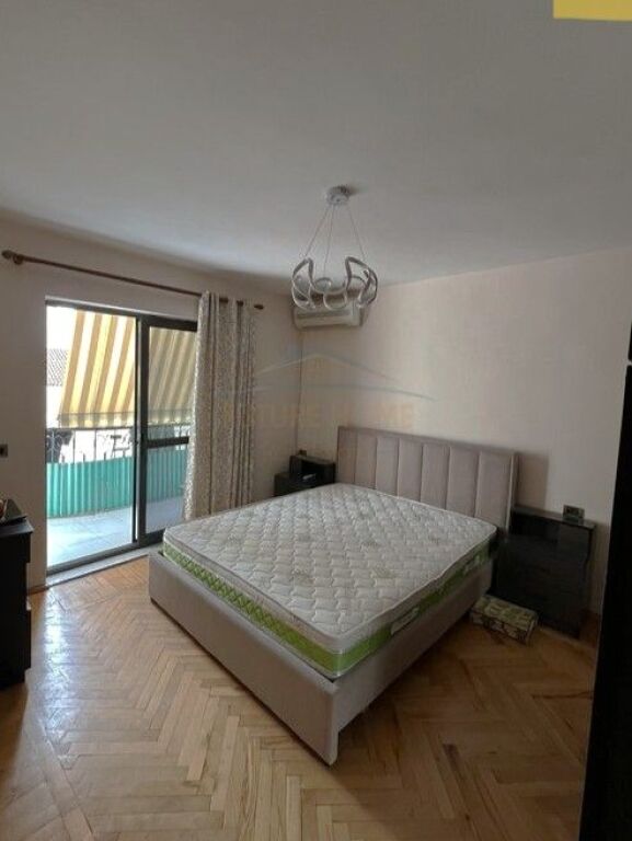 Qera, Apartament 2+1, Pazari i Ri, Tiranë.