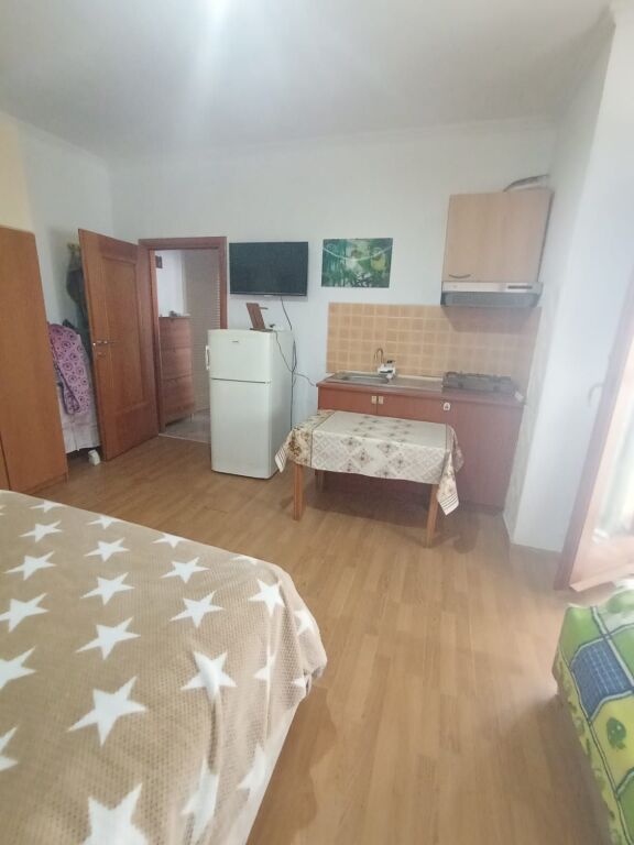 Qira, Garsoniere , Plazh ,Durres