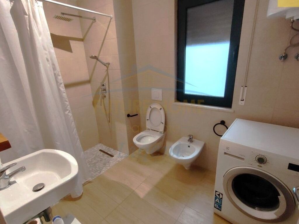 Shitet, Apartament 2+1, Green City, Tirane.