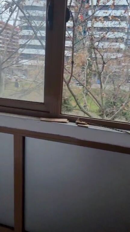 Jrpet  me qera apartament  3+1 afer shkolles Vasil Shanto