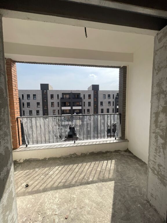 Shitet apartament 1+1 Kamez