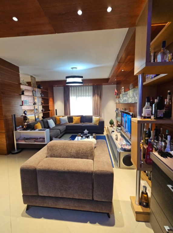SHITET APARTAMENT 3+1+2 – Kopshti Zoologjik📍