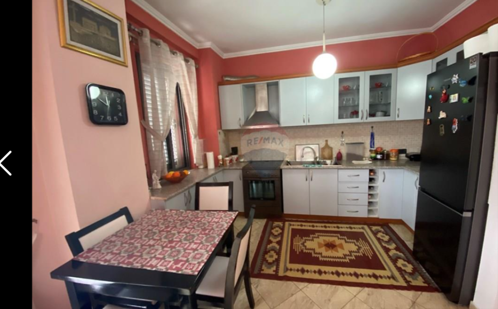 Appartamento in vendita 3+1+2+2 balconi vicino al Mercato Elettrico