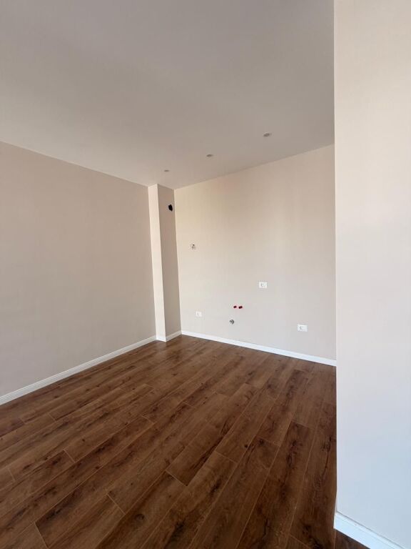 Apartament 1+1 me Pamje Deti – Golem