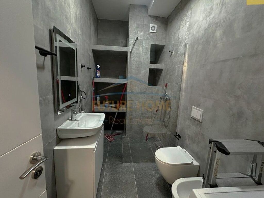 Affitto, Appartamento 1+1, Comune di Parigi, Tirana.