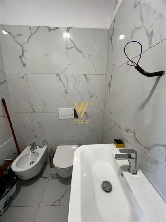 APARTMENT 1+1+BLK FOR RENT AT RR.XHANFIZE KEKO 45,000 LEKE