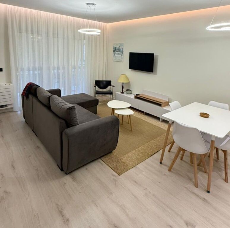 🏡 Apartament 1+1 me Qira – Zona e Liceut (pranë RTSH-së) ✨