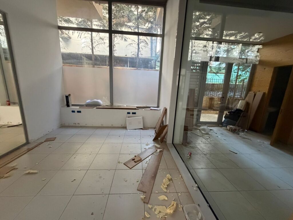 Japim me qera ambient open space Kopshti Botanik