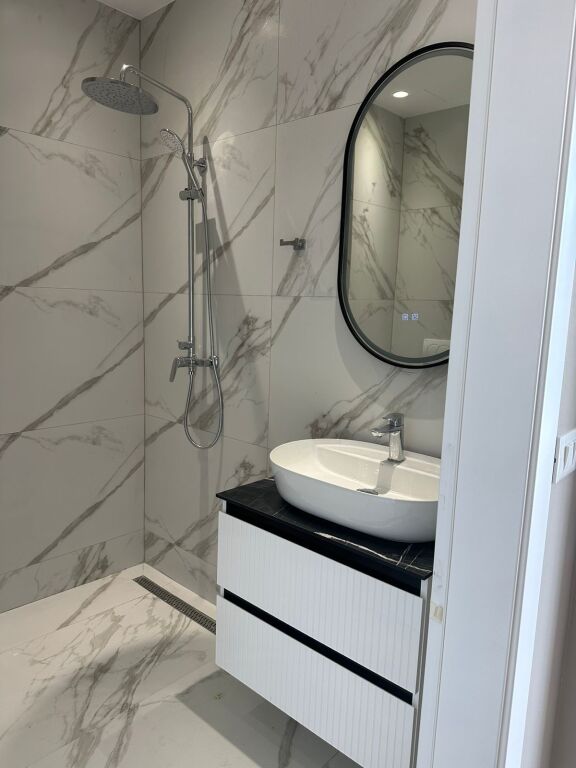 1+1,65 m2, al lago viu gener 2, il lago, 1000 euro lorde con amministrazione inclusa