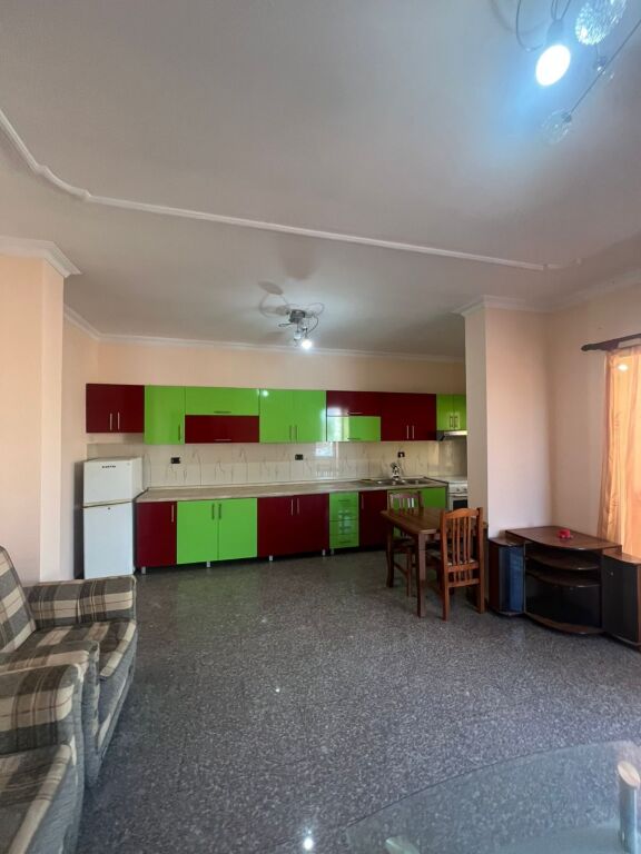 APARTAMENT ME QERA 1+1 ALI DEMI 45.000 LEKE