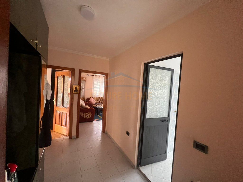 Rent, Apartment 2+1, New Bazaar, Tirana.