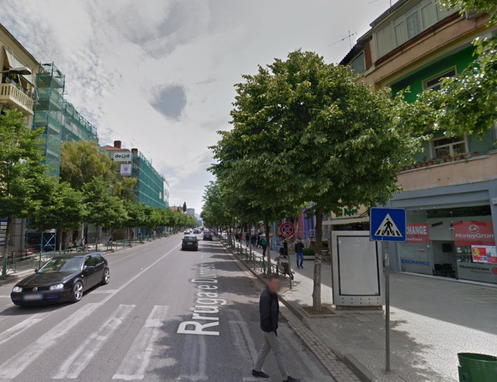 Dyqan me qera tek Rruga e Durrësit Tirane
