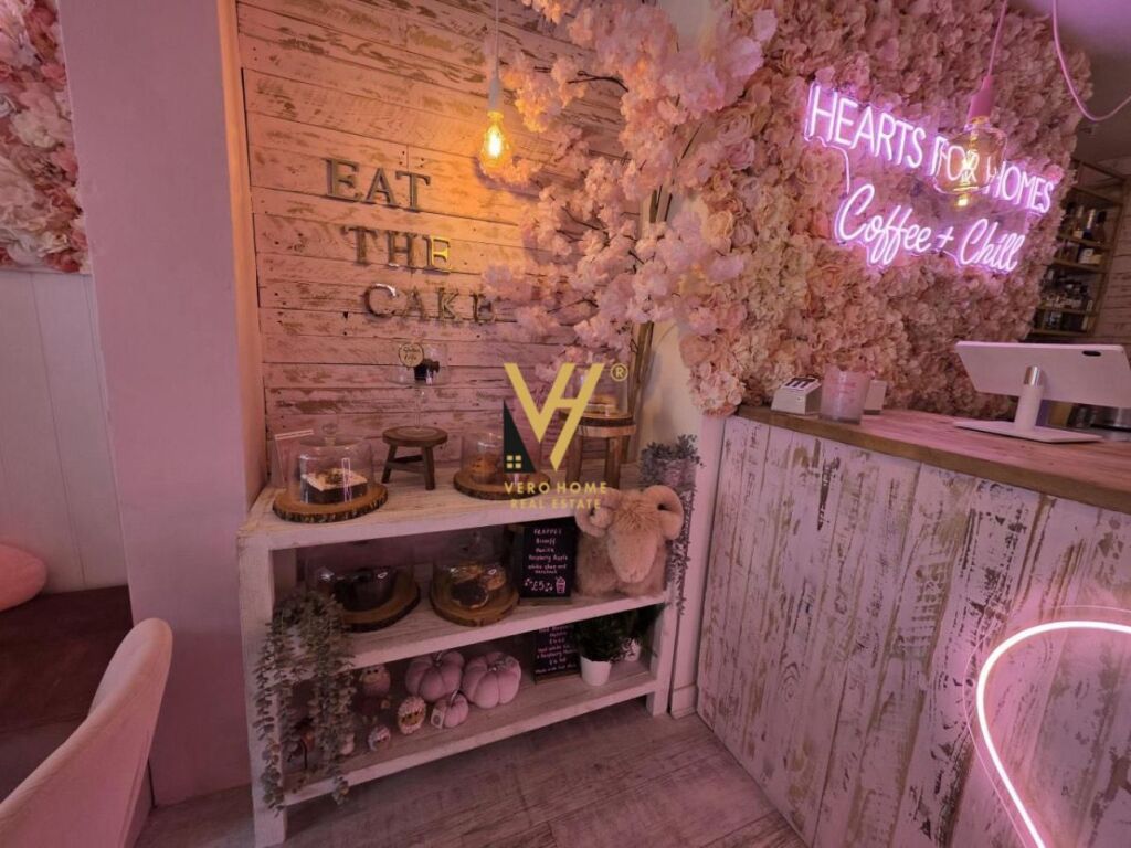 JEPET BAR-KAFE ME QIRA TE RR.MUHAMET GJOLLESHA 1.500 EURO