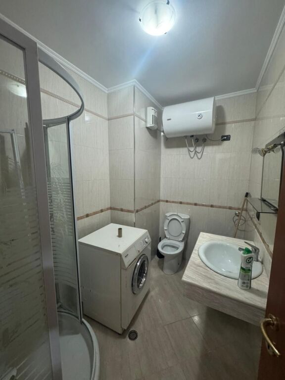 Apartament me qera - Qender