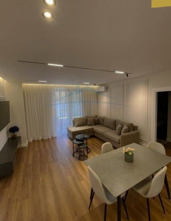 Qera , Apartament 2+1+2 , Pazari i Ri , Tirane