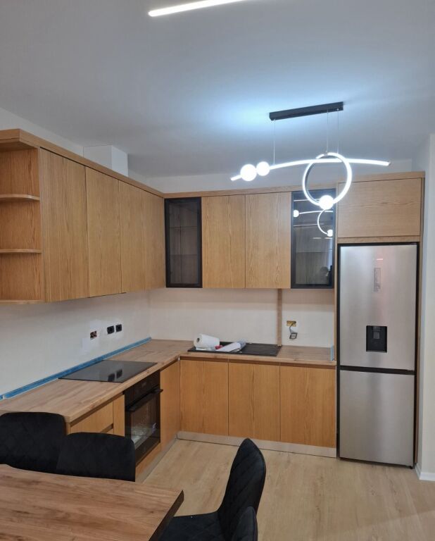 For rent Apartment 1+1, Petrela street Train Station 700 thousand lek