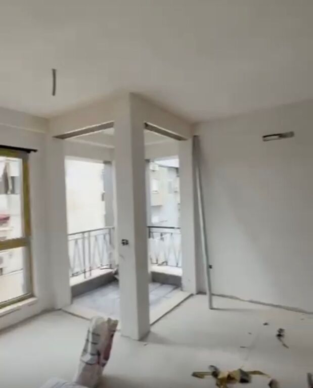 Apartment 1+1 for sale near Pazari i Ri!