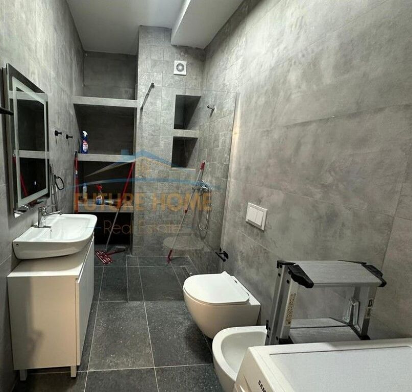 Qera, Apartament 1+1,Komuna Parisit, Tirane.