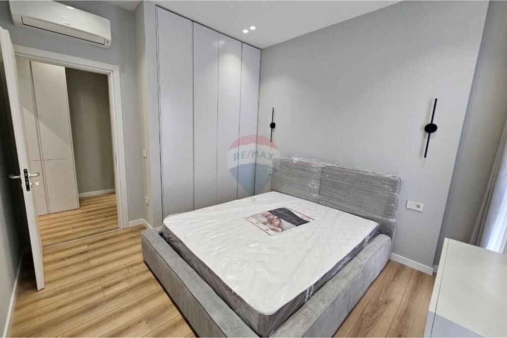 Apartament 1+1 per qira tek Liqeni i Thate!