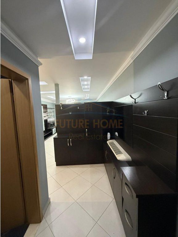 Qira, Apartament 2+1+2+Post Parkimi, Unaza e Re, Tiranë