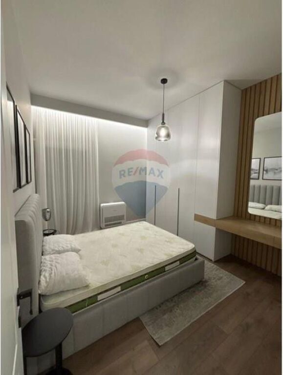 Apartment - For Rent - Botanical Garden, Tirana