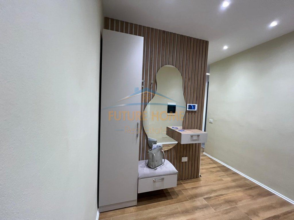 Rent, Apartment 1+1, Galeria Roma, Kavaja Street, Tirana! 1,000 €