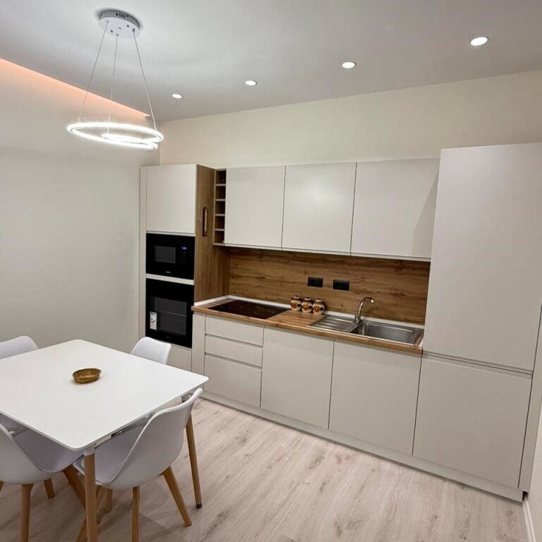 🏡 Apartment 1+1 for Rent – High School Area (near RTSH) ✨