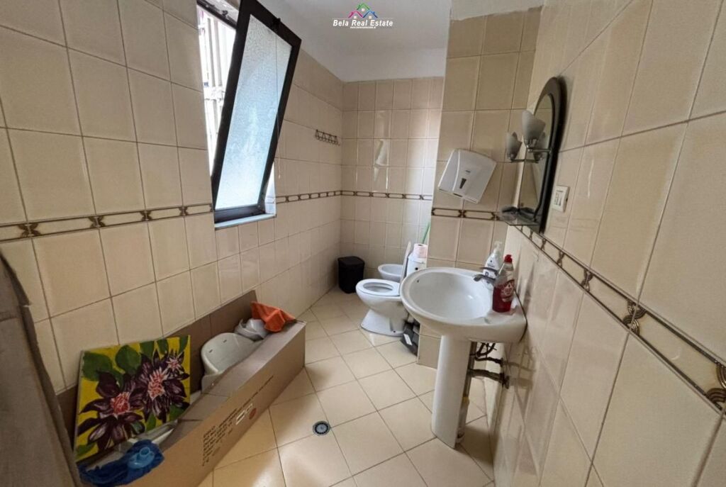 Zyre Me Qera 3+1 Ne Vasil Shanto ( ID BZ2844) Tirane