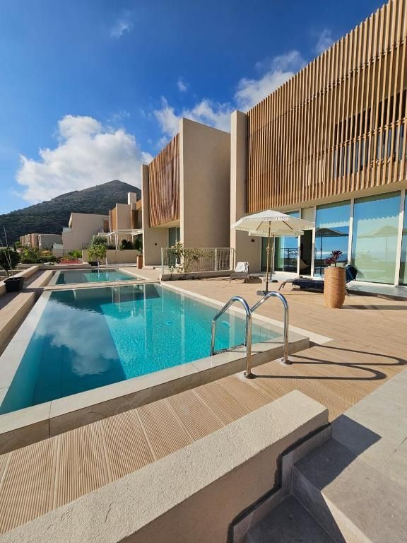 Shitet, Vilë 2-Katëshe, Green Coast, Palasë.