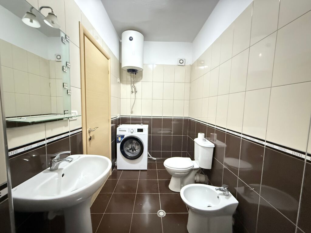 Apartment 1+1 in Yzberisht near Kmy!