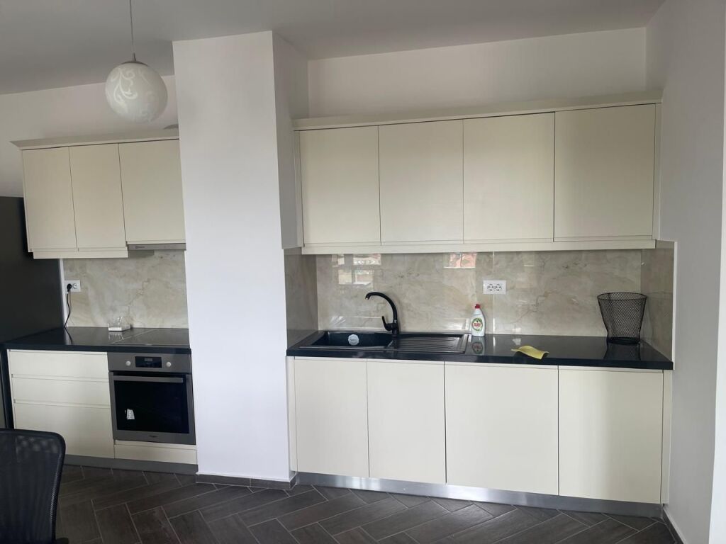 Ambient zyre per qira - Myslym Shyri