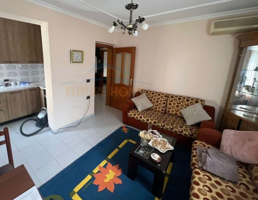 Affitto, Appartamento 2+1, Nuovo Mercato, Tirana.