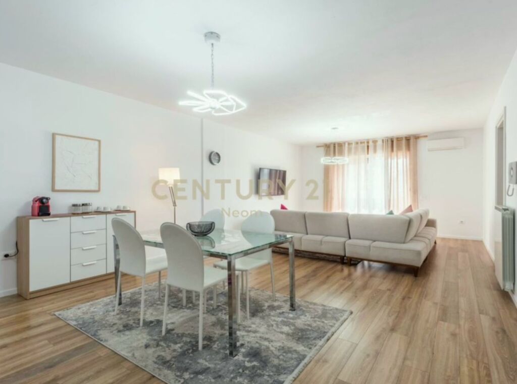 Jepet me qera apartament 2+1