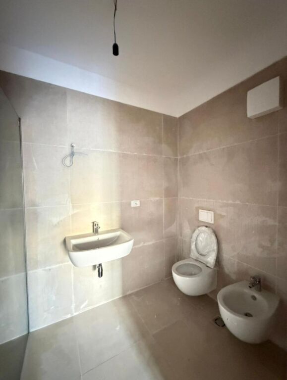 Apartment for office rent near Air Albania stadium