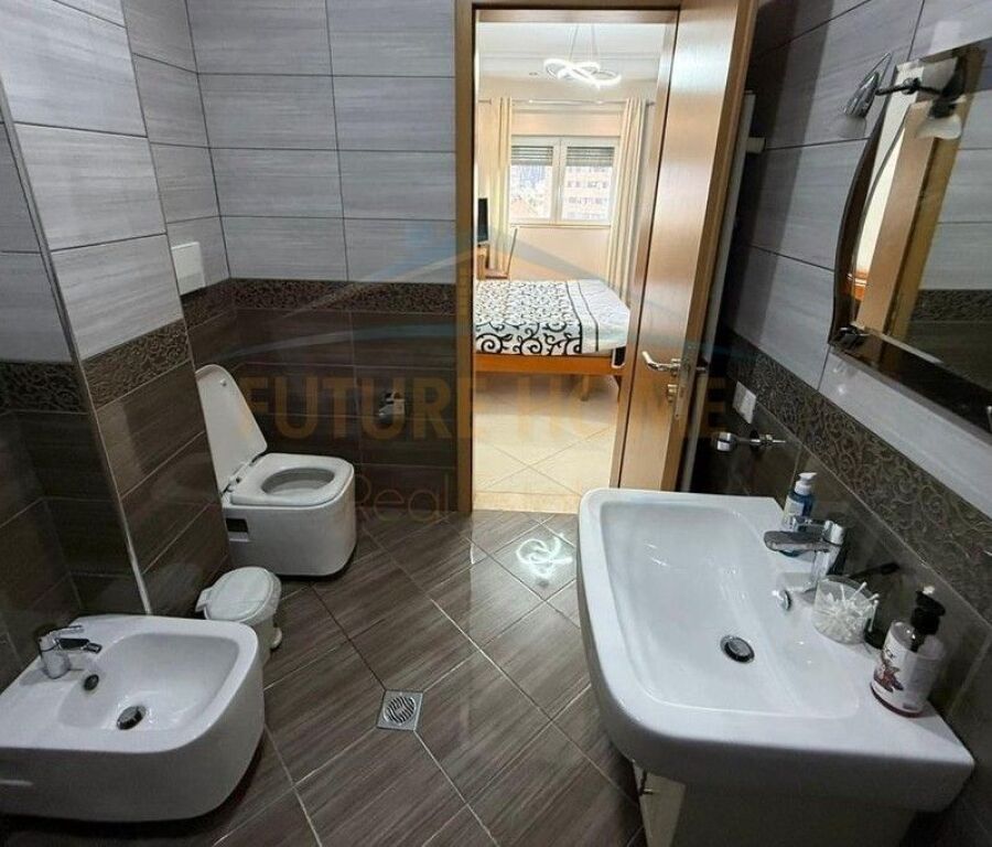 Rent, Apartment 2+1+2+Parking Space, New Ring, Tirana.