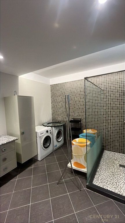 Apartament 3+1+2 Me Qira tek NOBIS, Liqeni i Tiranës