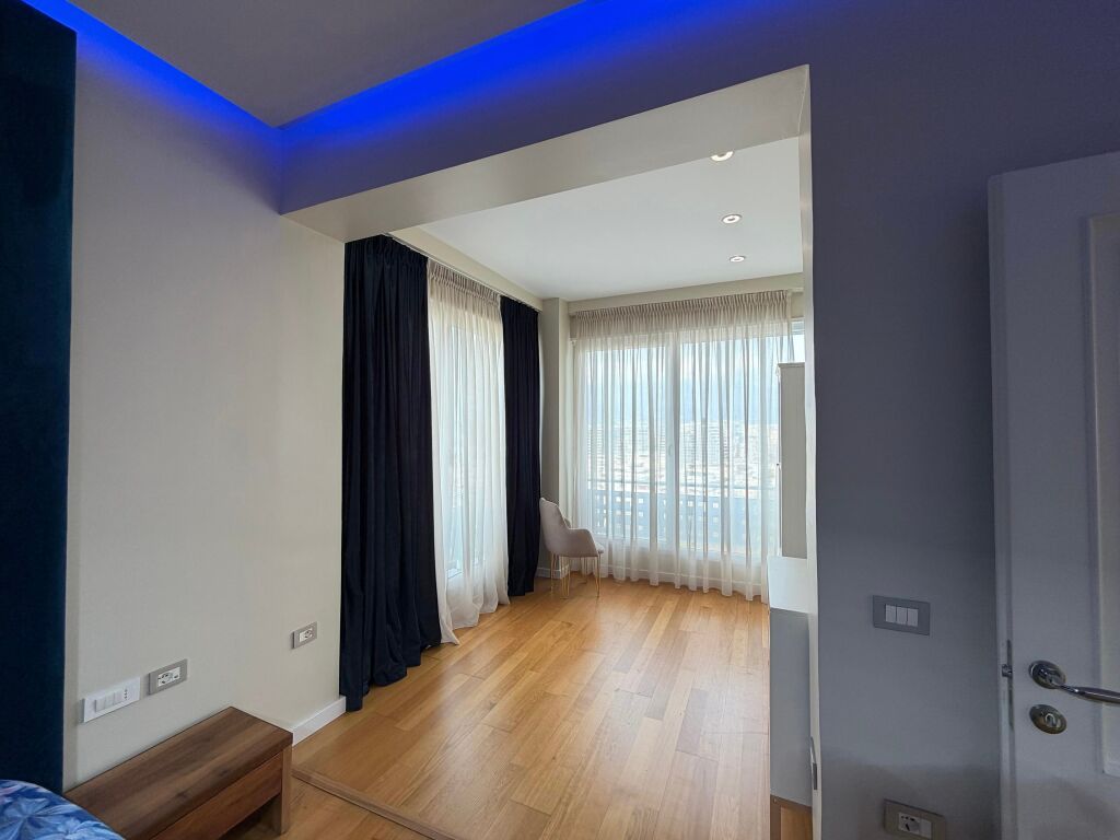 Apartment 2+1+2 with Parking Space for Rent