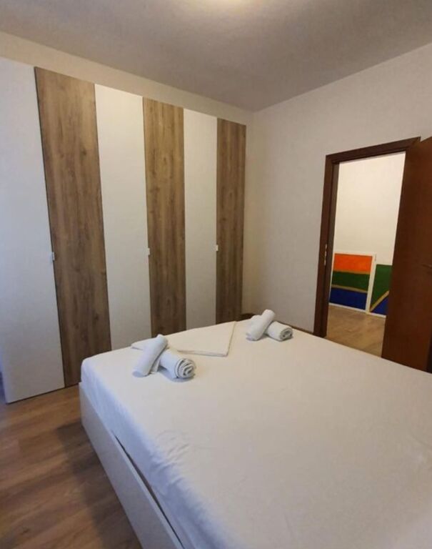 Jepet me qera apartament 1+1