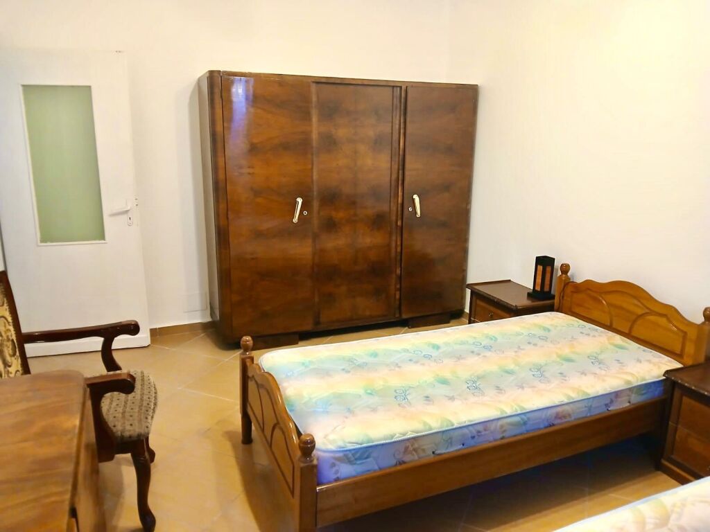 🏢Pak minuta larg Ures se Tabakeve,jepet me qera apartament1+1,i mobiluar. 48,000Leke          