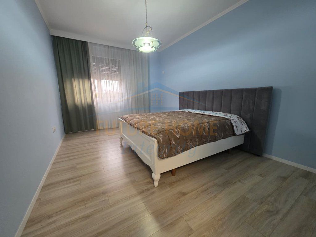 Qera, Apartament 2+1+2, Ish Tregu Elektrik, Tiranë.