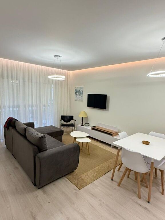 📌 Appartamento 1+1 in Affitto – Zona del Liceo, vicino a RTSH