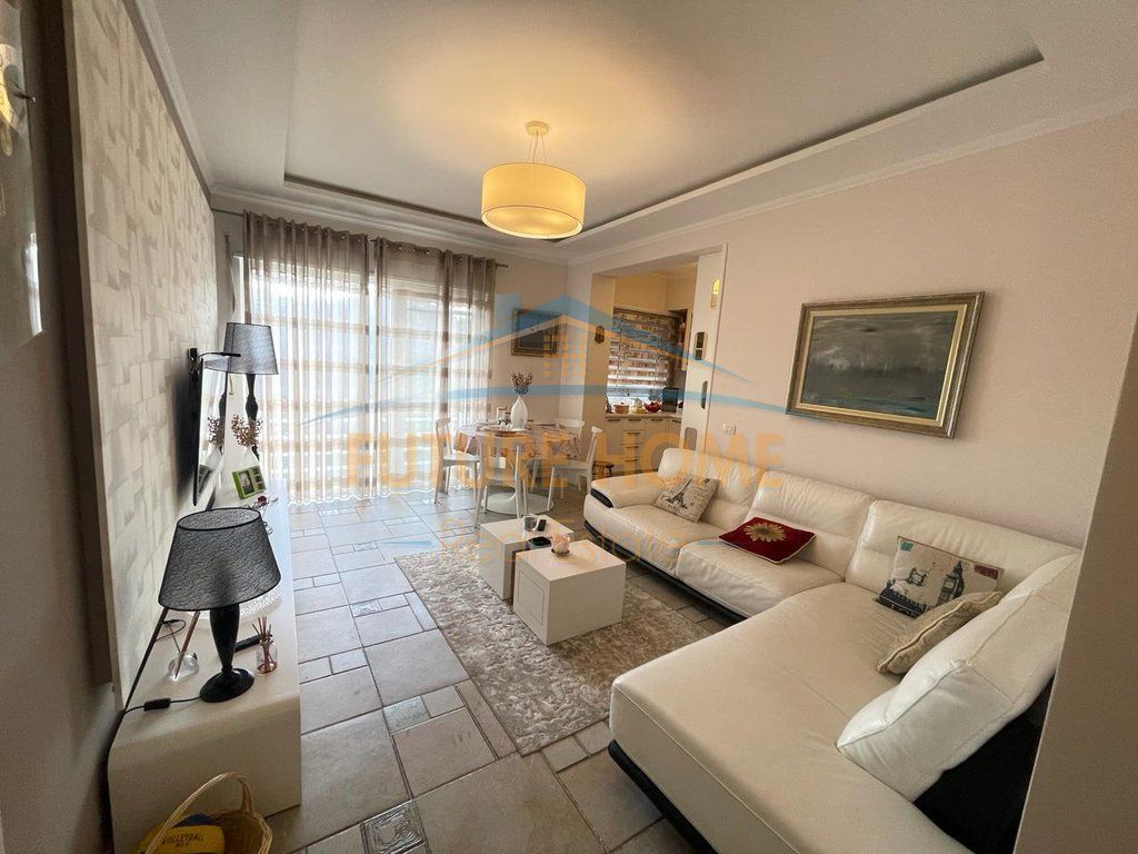 In vendita, Appartamento 1+1, Residenza "Kodra e Diellit 1", Tirana.