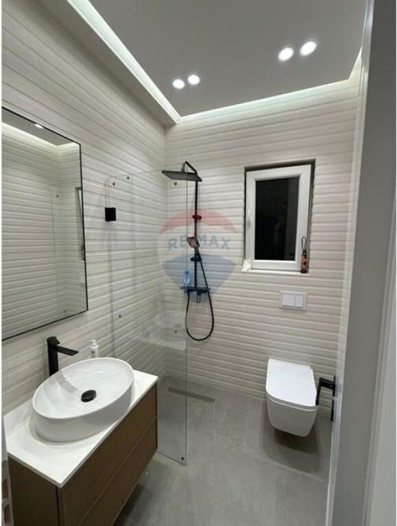 Apartment - For Rent - Botanical Garden, Tirana