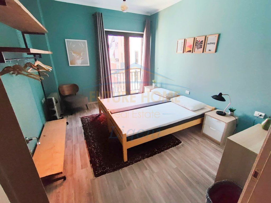 Shitet, Apartament 2+1, Green City, Tirane.