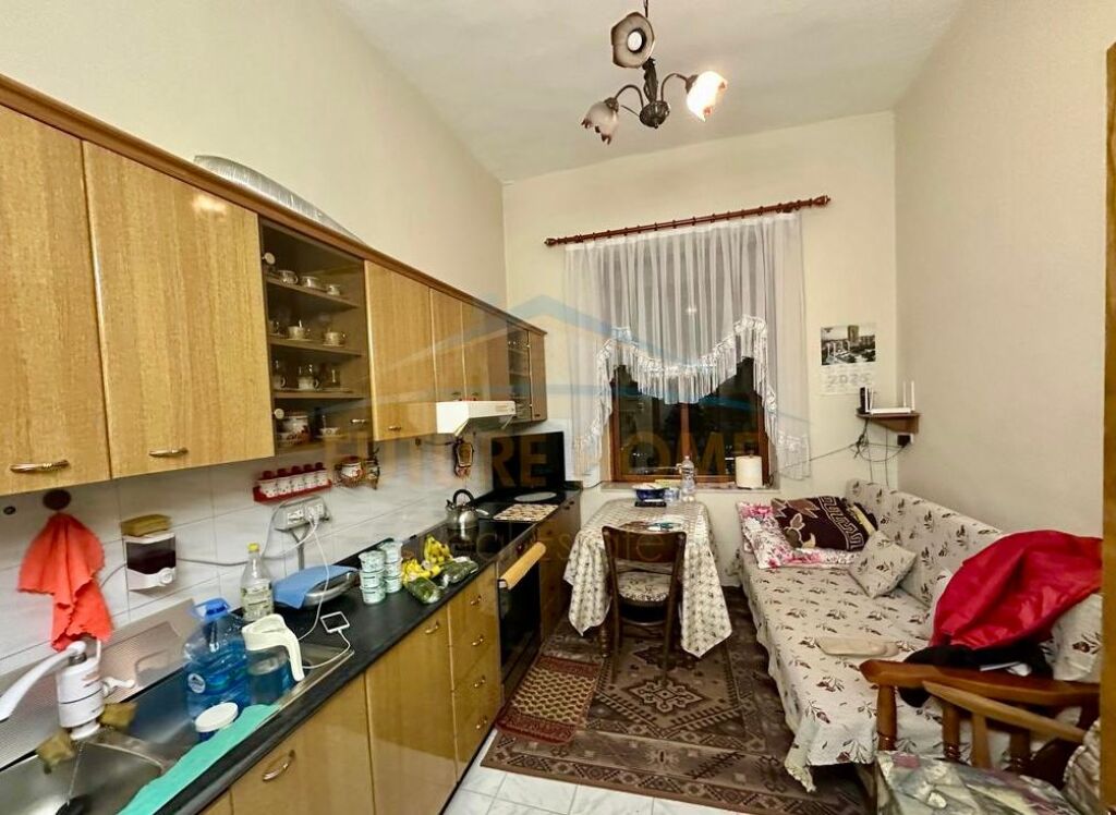 Affitto, Appartamento 3+1, Shallvaret, Tirana