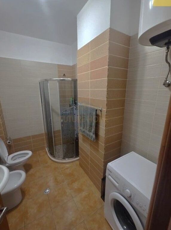 Shitet,Apartament 1+1, Unaza e Re, Tirane